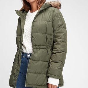 Gap NWT Cold Control Max Puffer Jacket Size XLarge